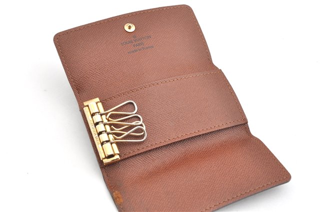 Authentic Louis Vuitton Monogram Multicles 4 Four Hooks Key Case M62631 LV 2012G