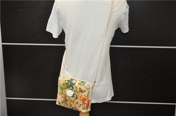 Authentic GUCCI Flora Shoulder Cross Body Bag Purse Canvas Leather White 2013D