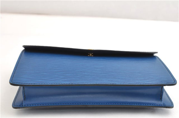 Authentic Louis Vuitton Epi Montaigne 23 Clutch Hand Bag Blue M52665 LV 2014G