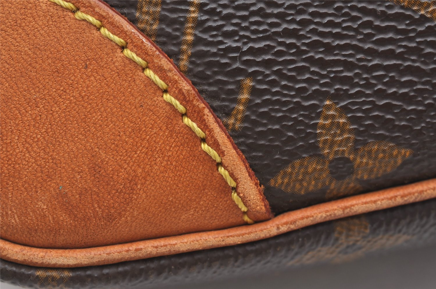 Authentic Louis Vuitton Monogram Danube Shoulder Cross Body Bag M45266 LV 2018I