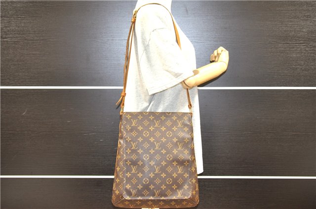 Authentic Louis Vuitton Monogram Musette Shoulder Cross Body Bag M51256 LV 2031G