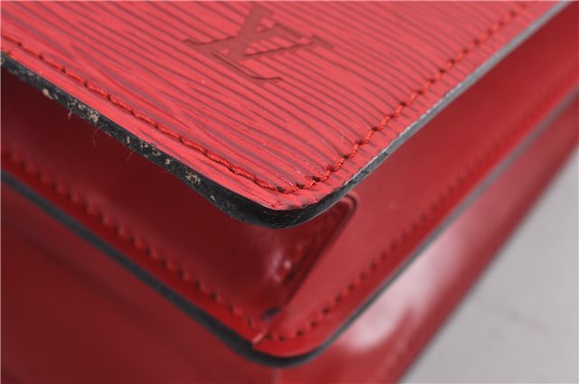 Authentic Louis Vuitton Epi Capucines Shoulder Crossbody Bag Red M52347 LV 2041F