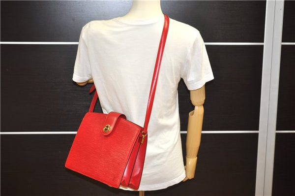 Authentic Louis Vuitton Epi Capucines Shoulder Crossbody Bag Red M52347 LV 2041F