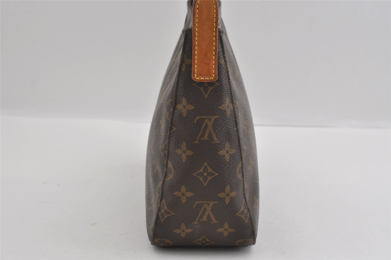Authentic Louis Vuitton Monogram Looping MM Shoulder Bag M51146 LV 2044I