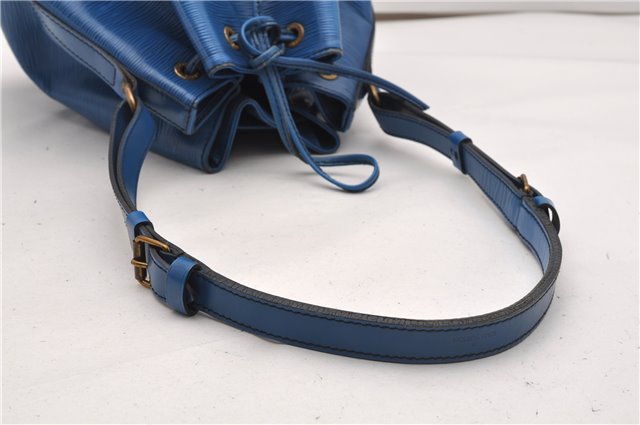 Authentic Louis Vuitton Epi Petit Noe Shoulder Drawstring Bag M44105 Blue 2047G