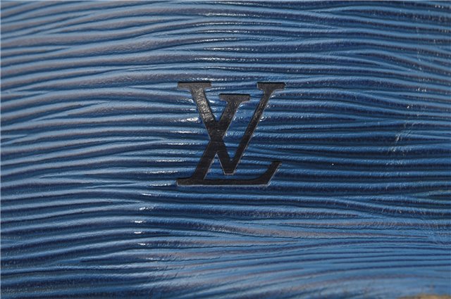 Authentic Louis Vuitton Epi Petit Noe Shoulder Drawstring Bag M44105 Blue 2047G