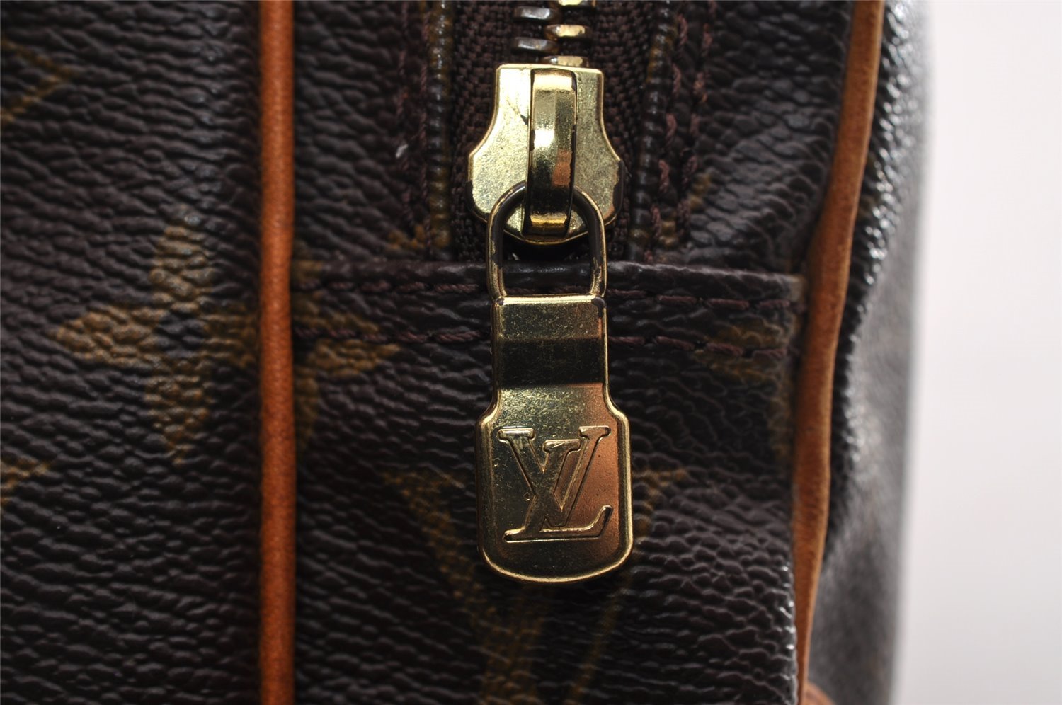 Authentic Louis Vuitton Monogram Amazone Shoulder Cross Body Bag M45236 LV 2047I