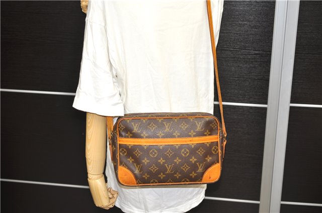 Auth Louis Vuitton Monogram Trocadero 27 Shoulder Cross Body Bag M51274 LV 2056D