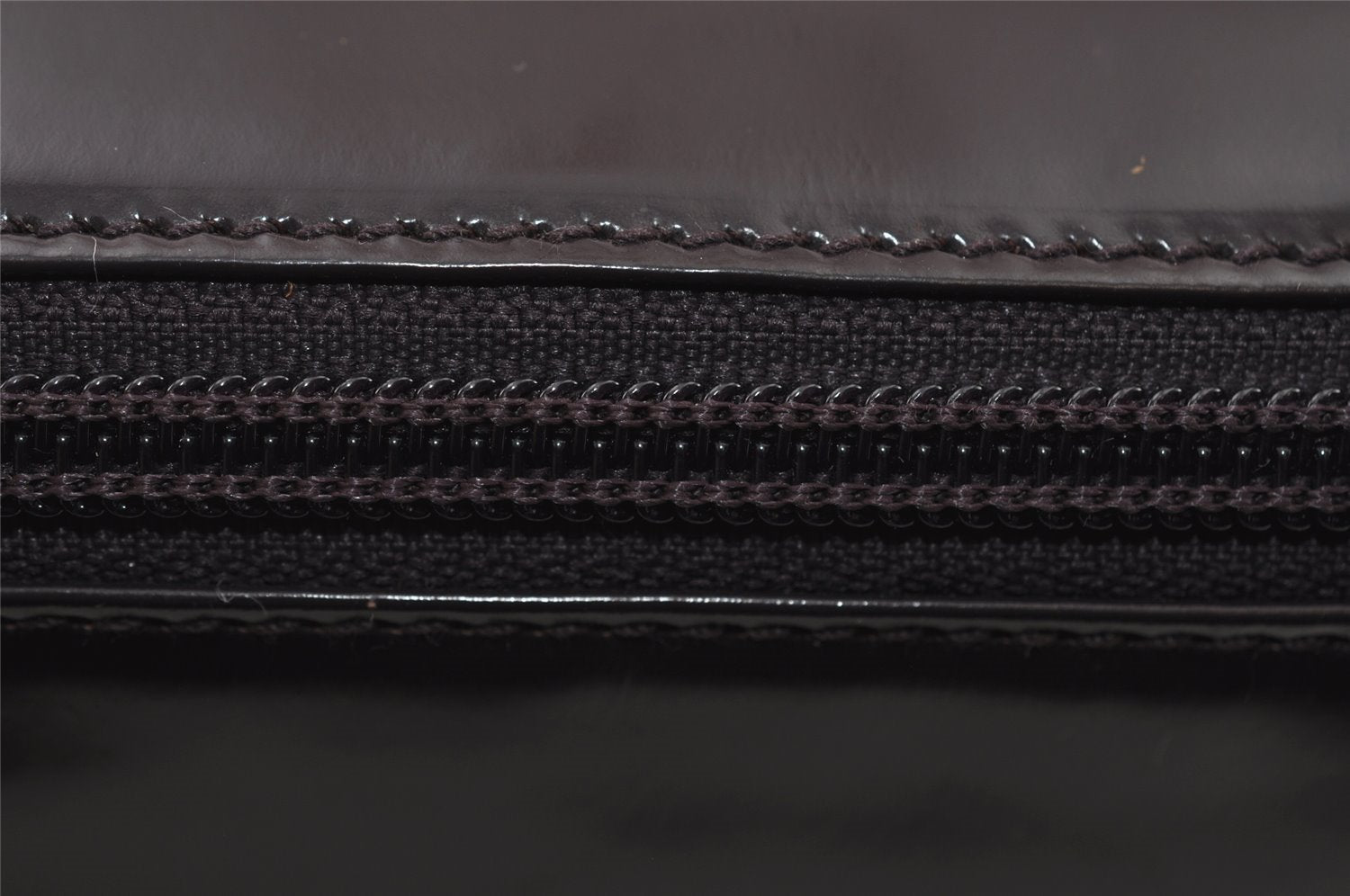 Authentic GUCCI Interlocking G Shoulder Bag Purse Enamel Dark Purple Junk 2057I