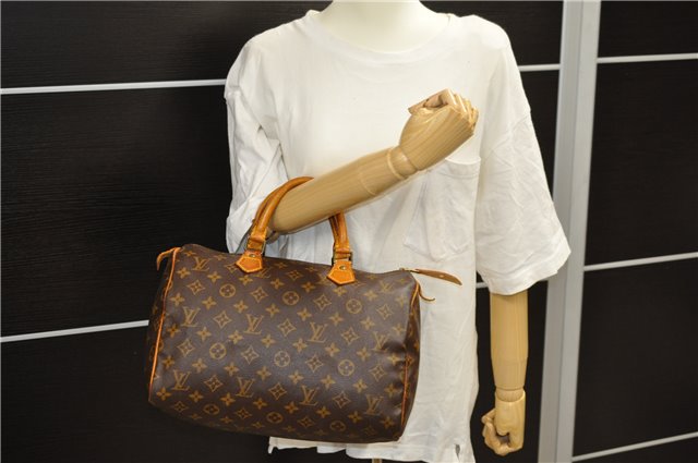 Authentic Louis Vuitton Monogram Speedy 30 Hand Bag M41526 LV 2058D