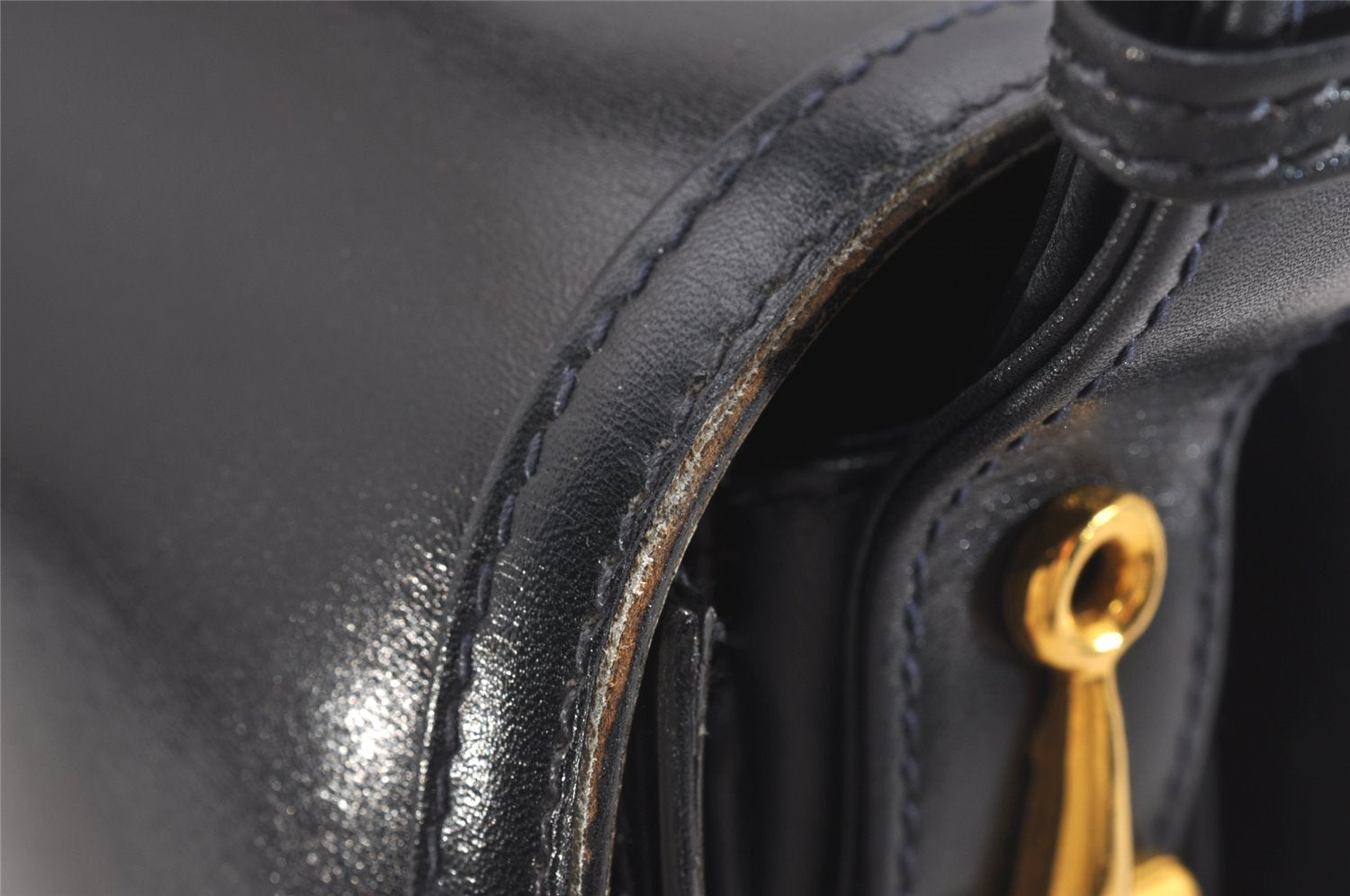 Authentic GUCCI Vintage Shoulder Cross Body Bag Purse Leather Black 2059I