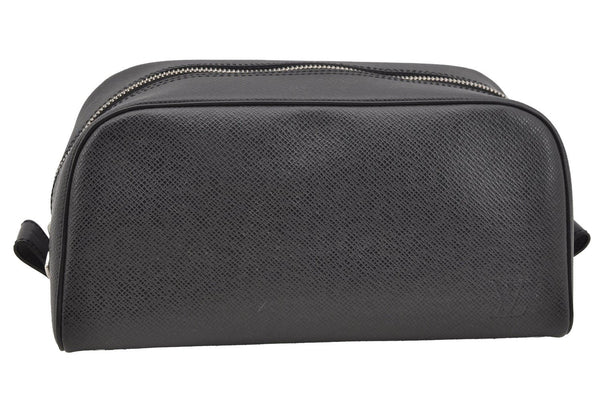 Authentic Louis Vuitton Taiga Trousse Toilette PM Clutch Bag M30222 Black 2066I