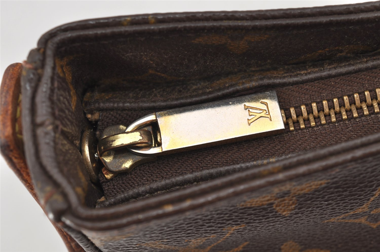 Authentic Louis Vuitton Monogram Looping GM Shoulder Bag M51145 LV 2068I