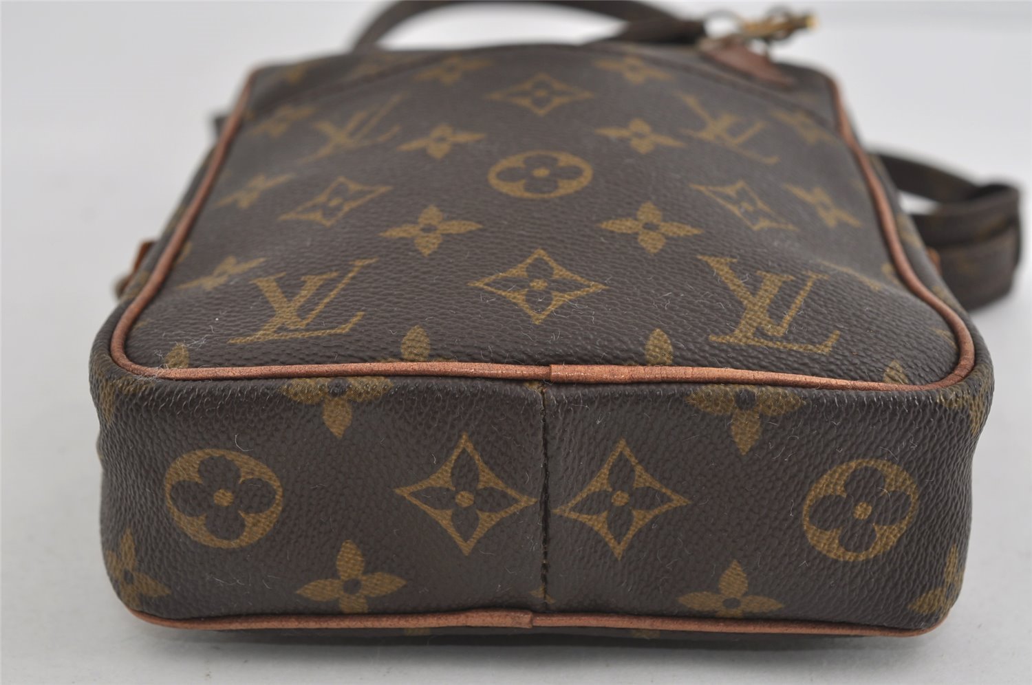 Authentic Louis Vuitton Monogram Danube Shoulder Cross Bag Old Model LV 2070I