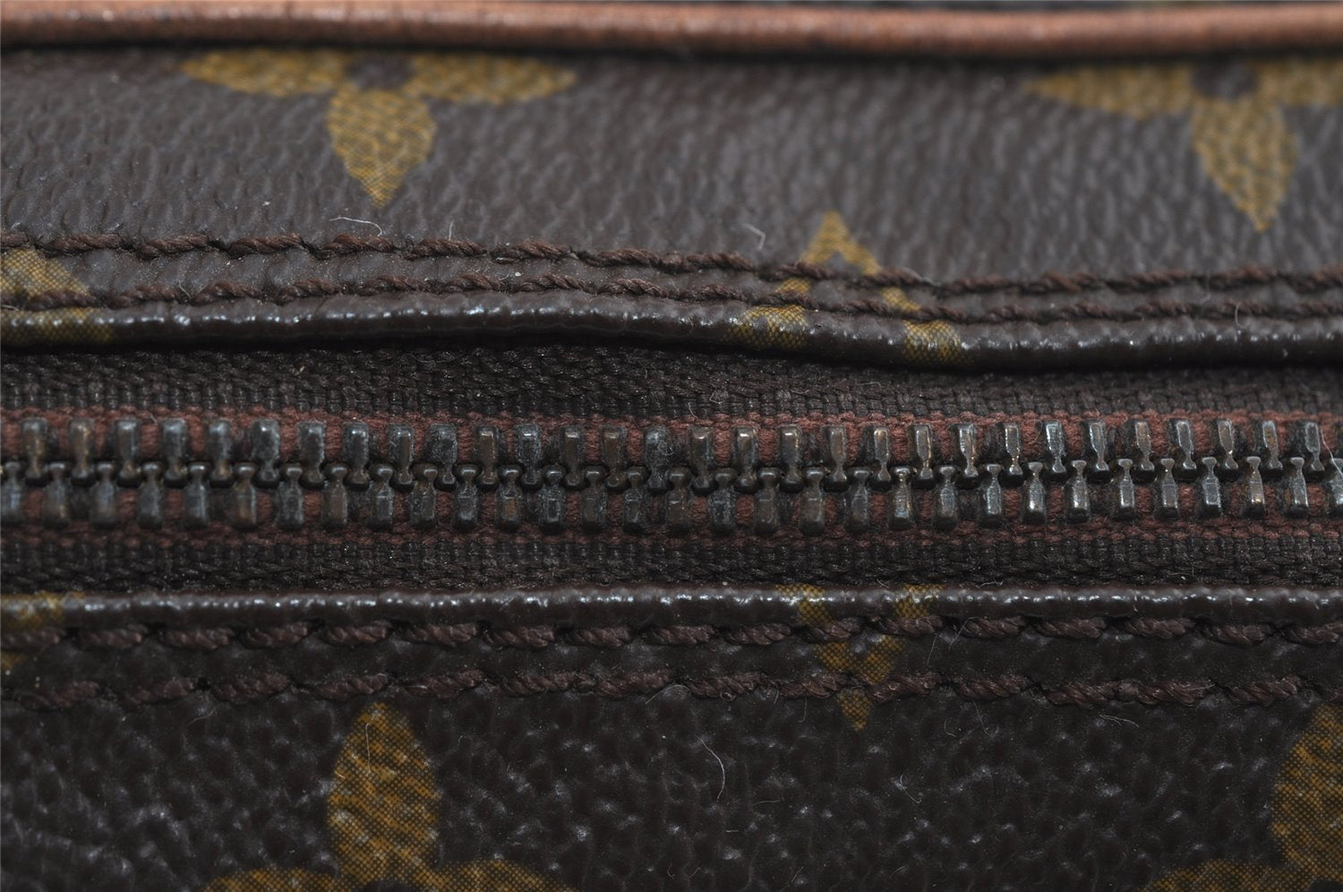 Authentic Louis Vuitton Monogram Danube Shoulder Cross Bag Old Model LV 2070I