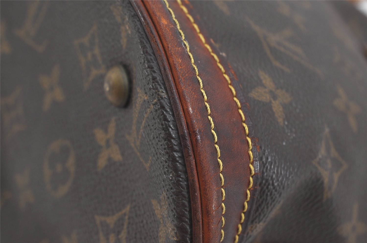 Authentic Louis Vuitton Monogram Bucket PM Shoulder Tote Bag M42238 LV 2072I