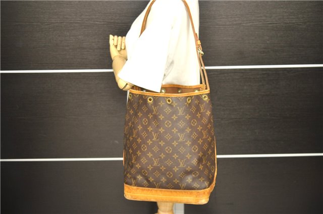 Authentic Louis Vuitton Monogram Noe Shoulder Bag M42224 LV 2075D