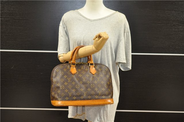 Authentic Louis Vuitton Monogram Alma Hand Bag Purse M51130 LV 2079G