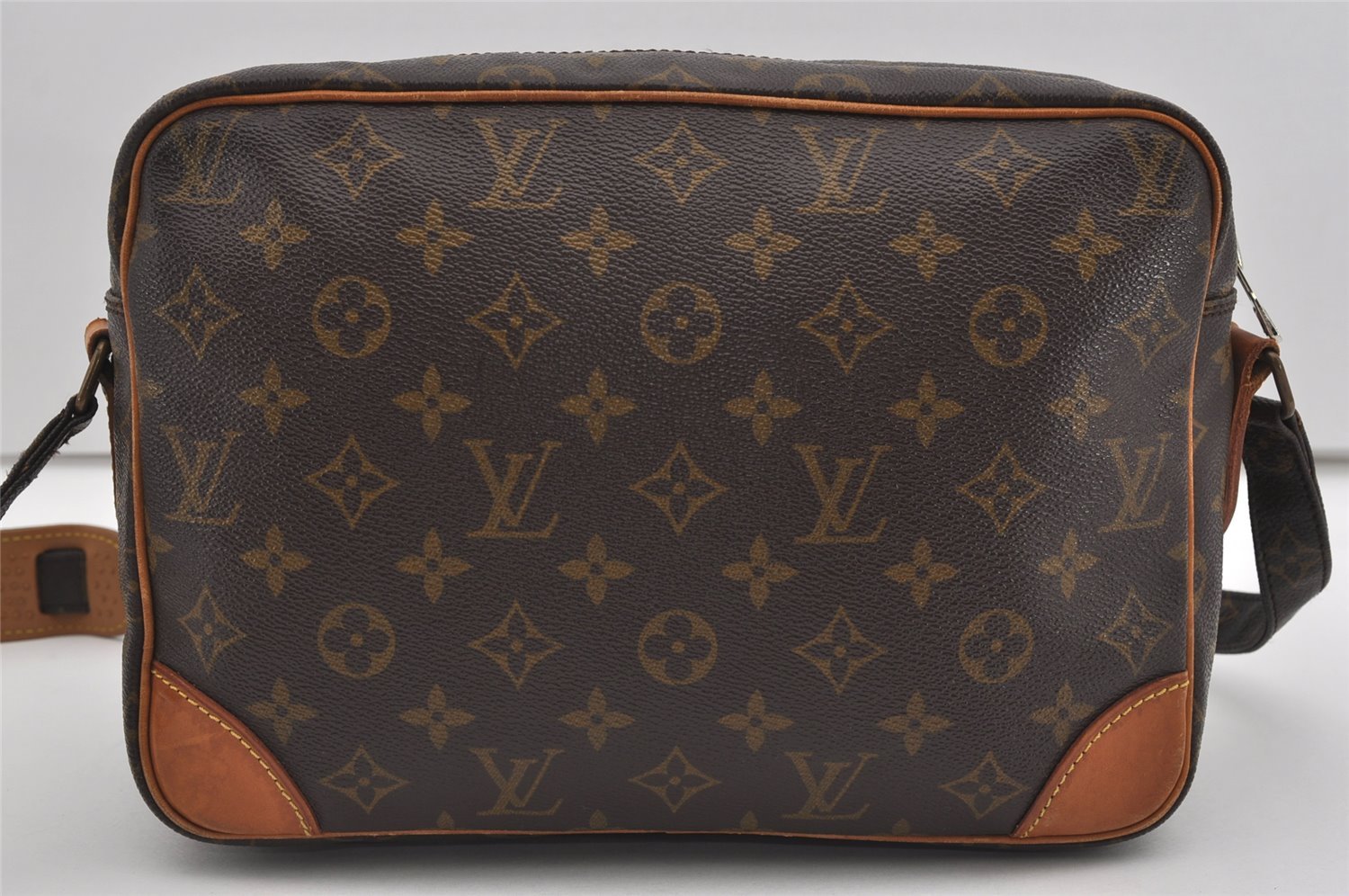 Authentic Louis Vuitton Monogram Nile Shoulder Cross Body Bag M45244 LV 2085I