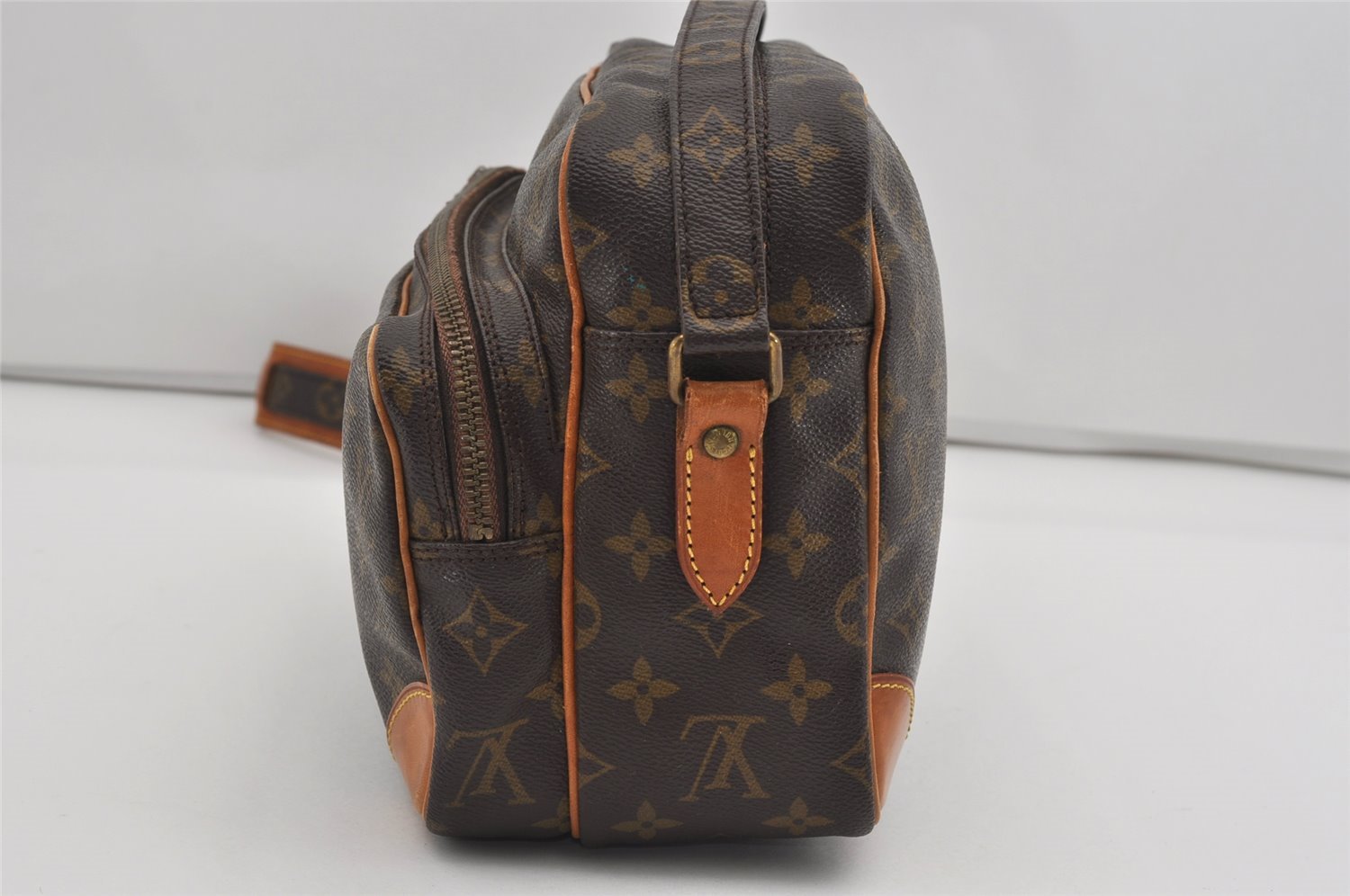 Authentic Louis Vuitton Monogram Nile Shoulder Cross Body Bag M45244 LV 2085I