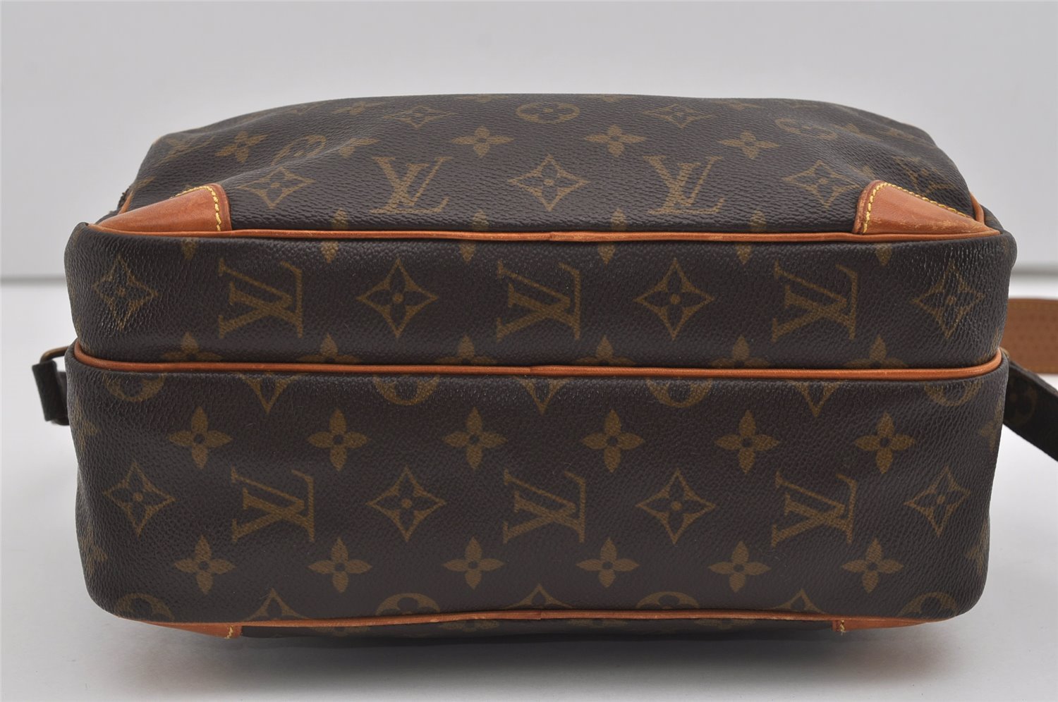 Authentic Louis Vuitton Monogram Nile Shoulder Cross Body Bag M45244 LV 2085I
