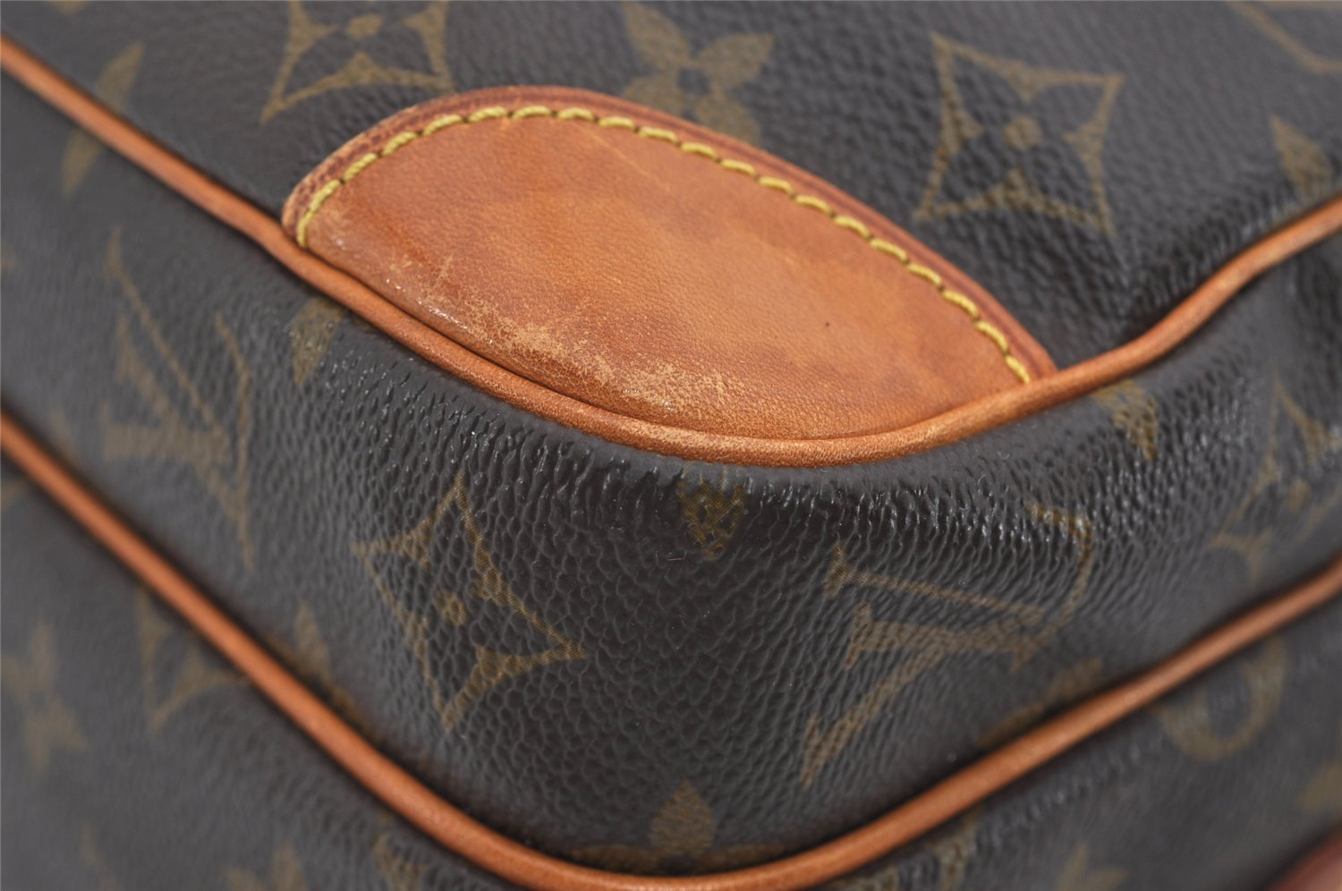 Authentic Louis Vuitton Monogram Nile Shoulder Cross Body Bag M45244 LV 2085I