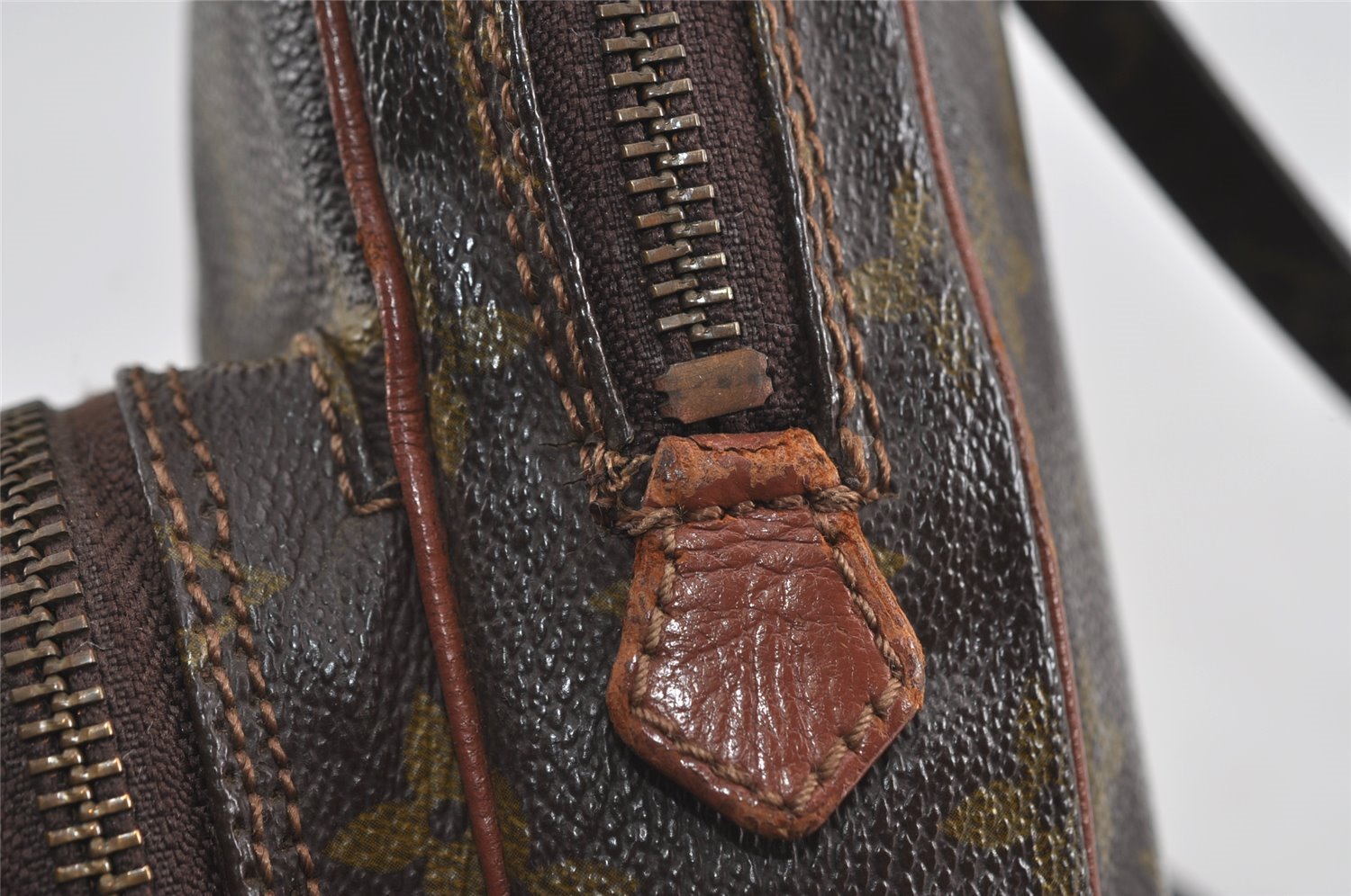 Authentic Louis Vuitton Monogram Amazone Shoulder Cross Bag Old Model Junk 2087I