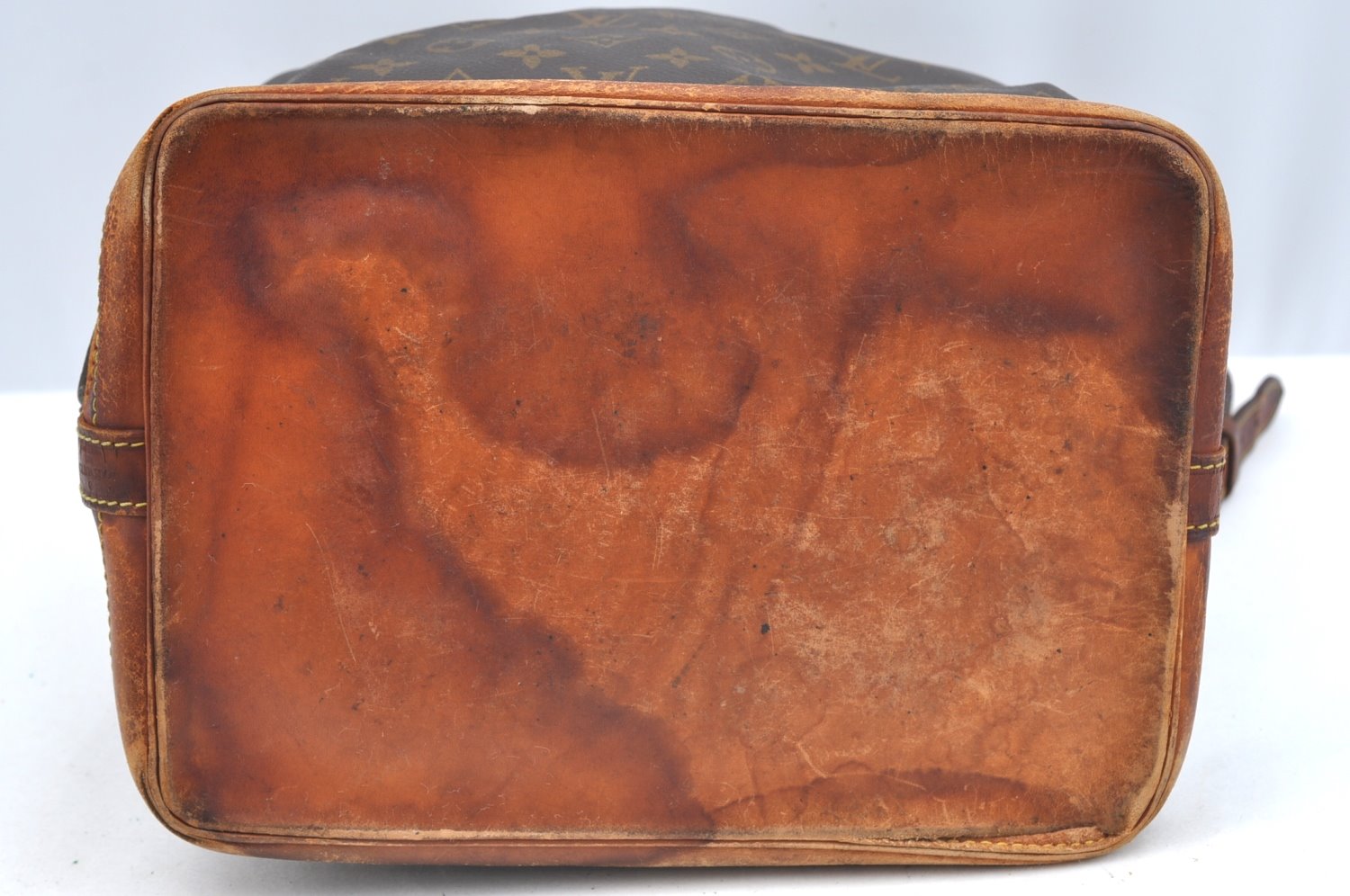 Authentic Louis Vuitton Monogram Noe Shoulder Drawstring Bag M42224 LV 2094F