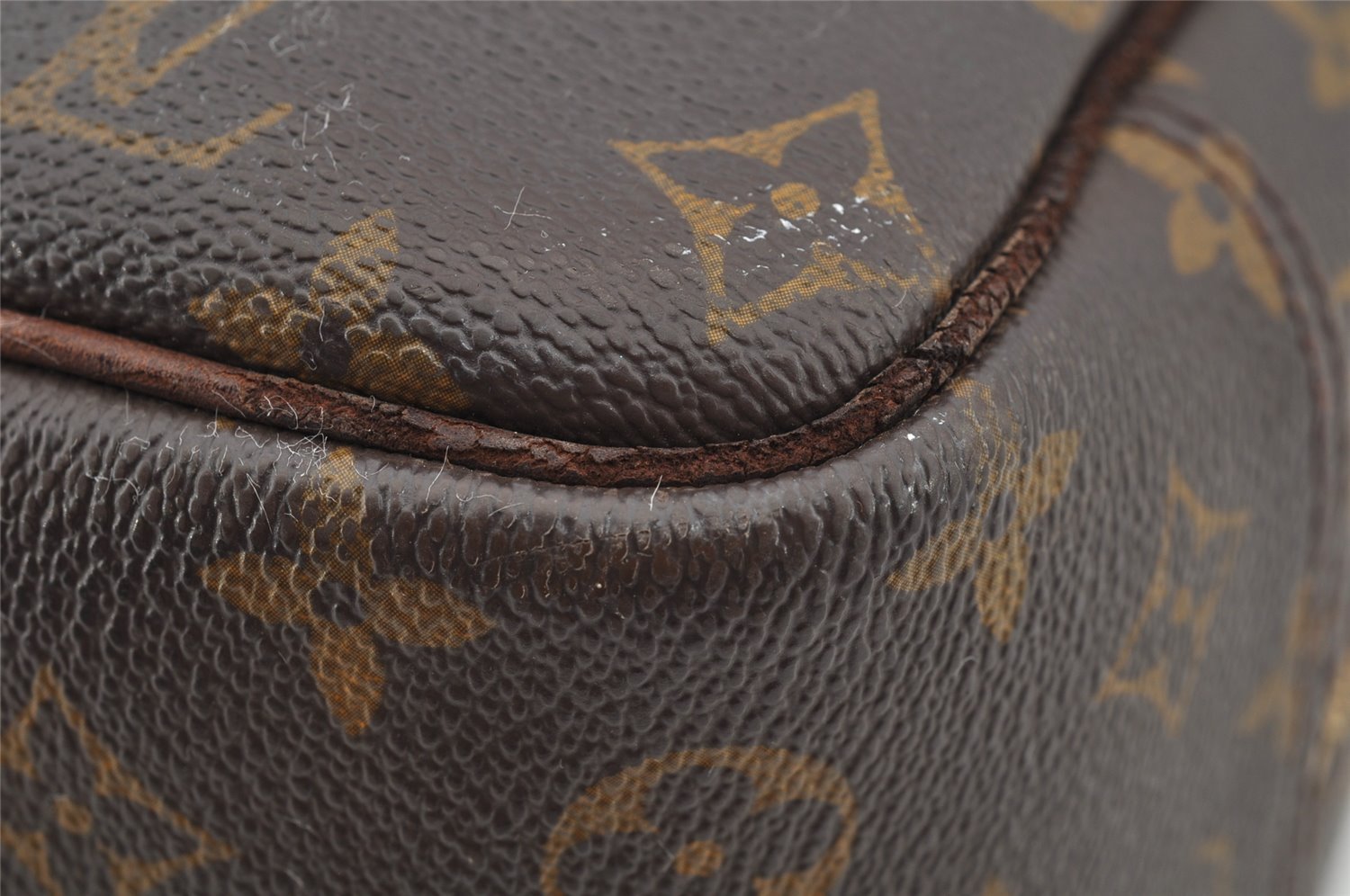 Authentic Louis Vuitton Monogram Deauville Hand Bag M47270 LV 2106I