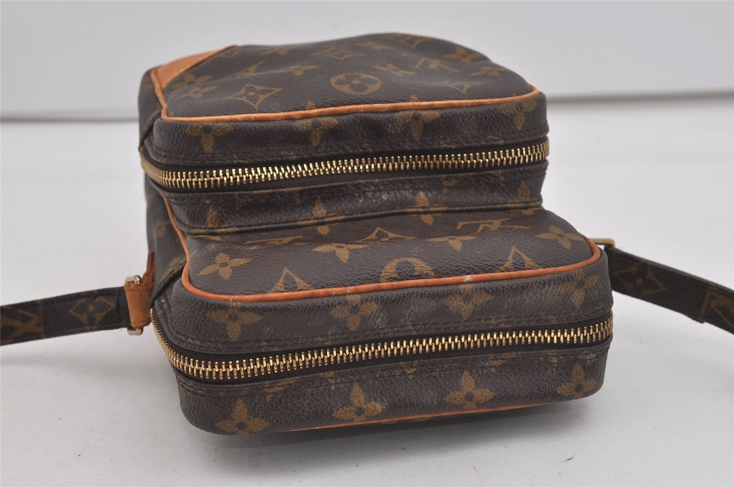 Authentic Louis Vuitton Monogram Amazone Shoulder Cross Body Bag M45236 LV 2120I