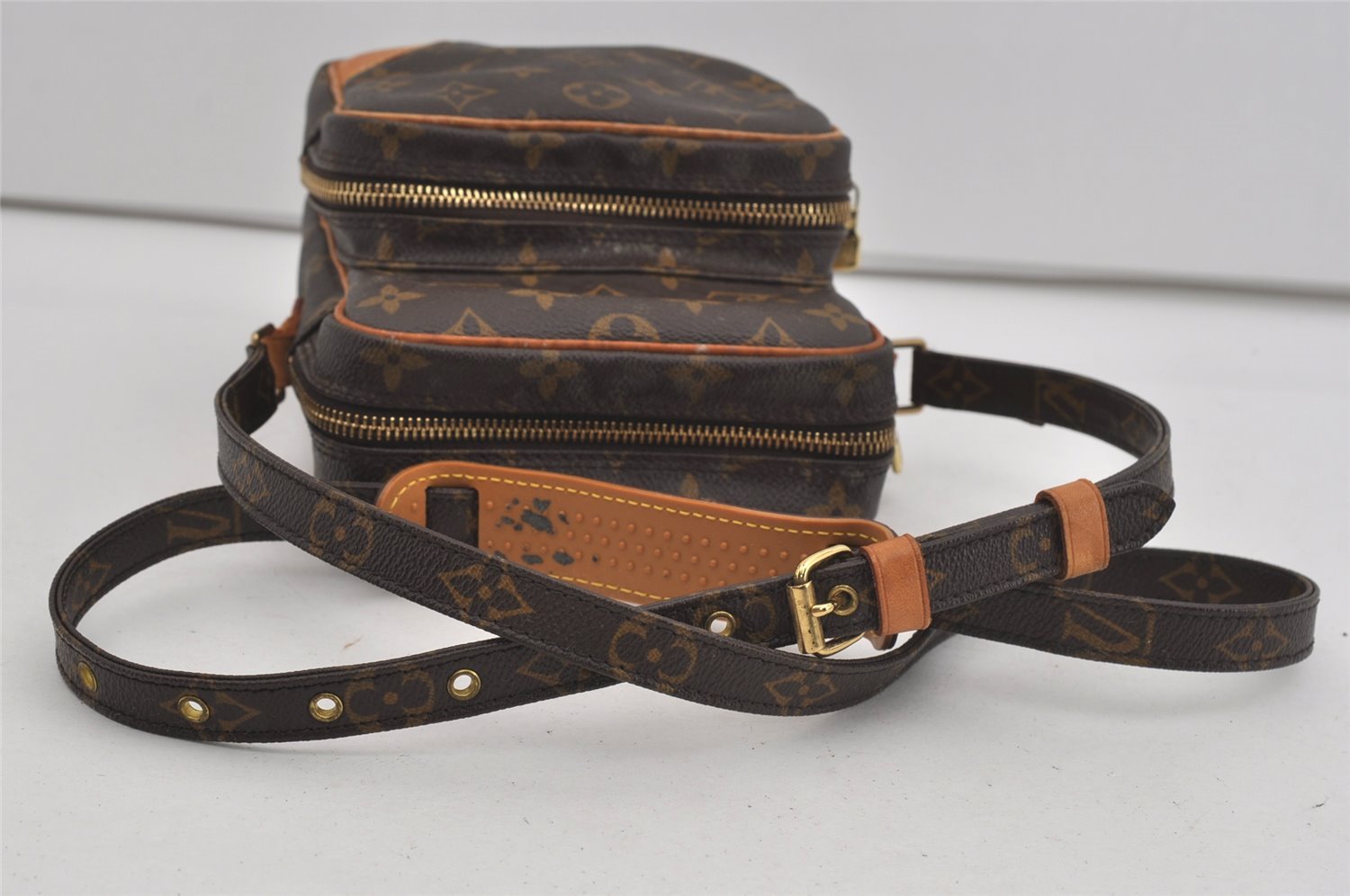 Authentic Louis Vuitton Monogram Amazone Shoulder Cross Body Bag M45236 LV 2120I