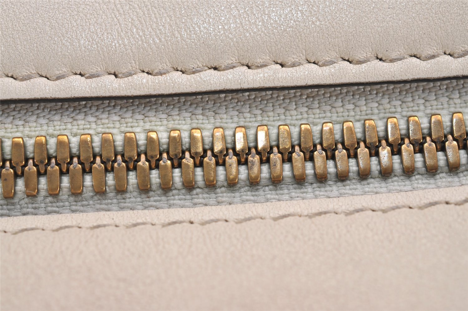 Authentic GUCCI GG Marmont Chain Shoulder Cross Body Bag Leather White 2123I