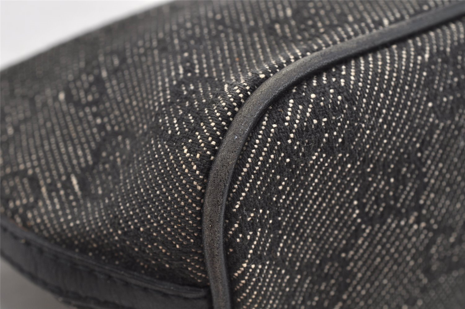 Authentic GUCCI Vintage Hand Bag Pouch Purse GG Canvas Leather 07198 Black 2126I