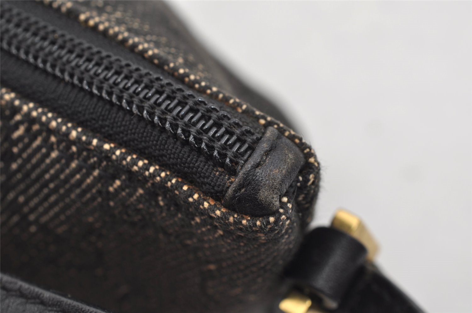 Authentic GUCCI Vintage Hand Bag Pouch Purse GG Canvas Leather 07198 Black 2126I