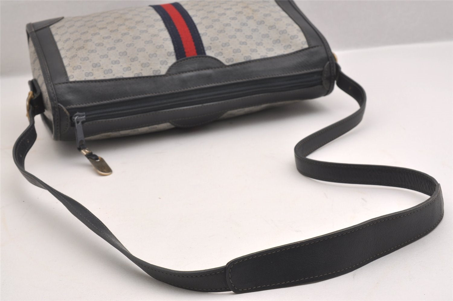 Authentic GUCCI Sherry Line Micro GG Shoulder Bag PVC Leather Navy Junk 2128I