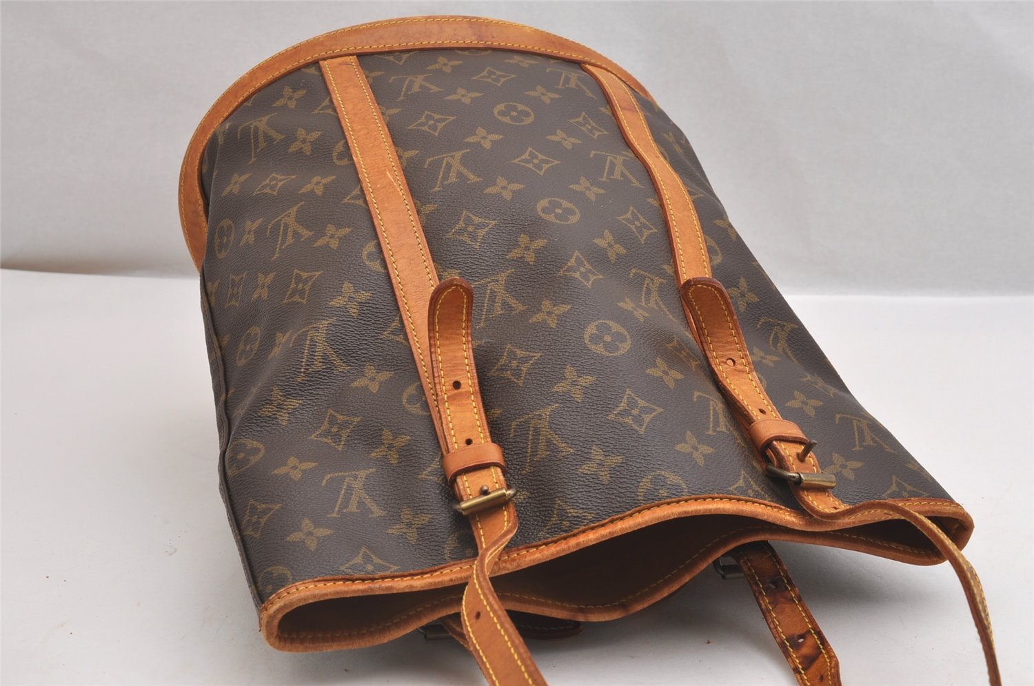 Authentic Louis Vuitton Monogram Bucket GM Shoulder Tote Bag Old Model LV 2136I