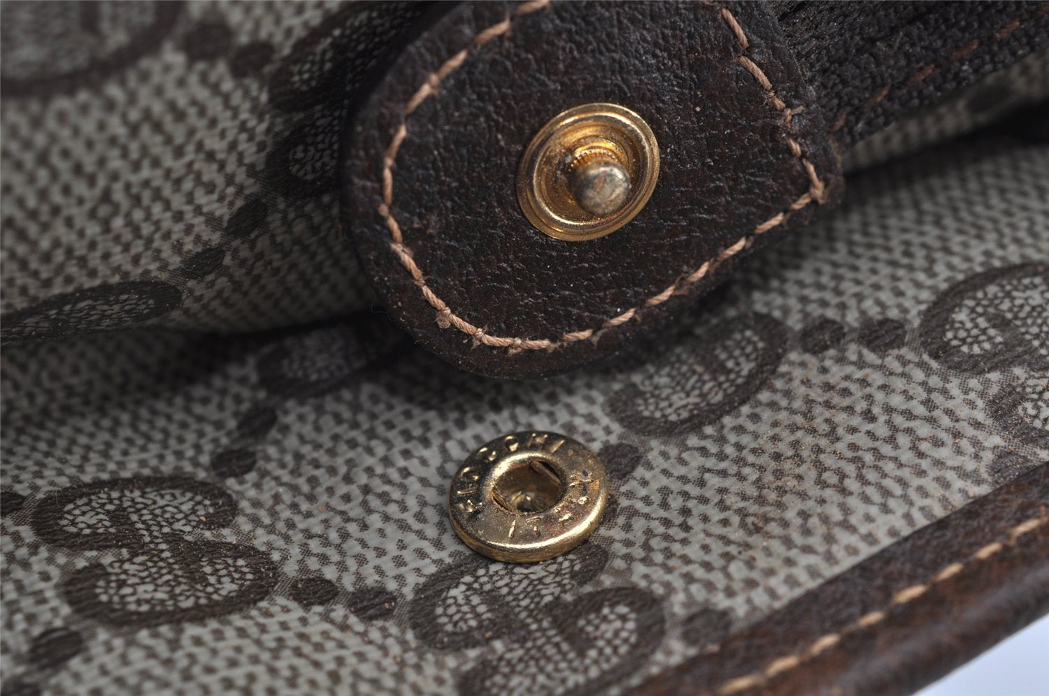 Authentic GUCCI Vintage Clutch Hand Bag Purse GG PVC Leather Brown 2149I