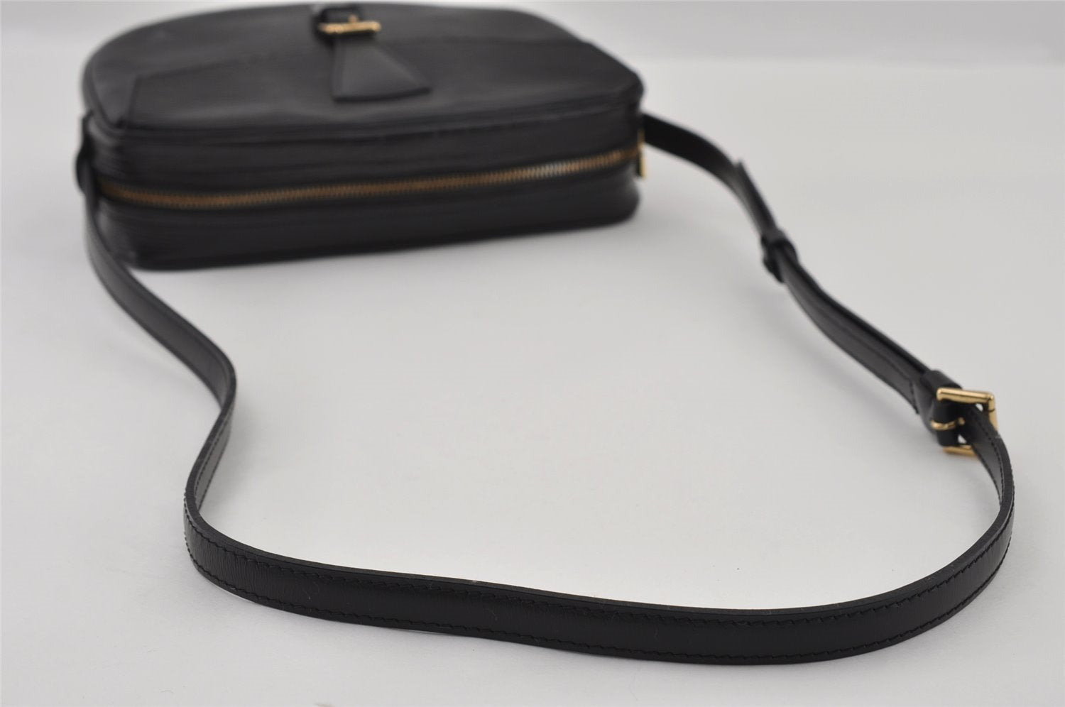 Authentic Louis Vuitton Epi Jeune Fille Shoulder Cross Bag Black M52152 LV 2169I