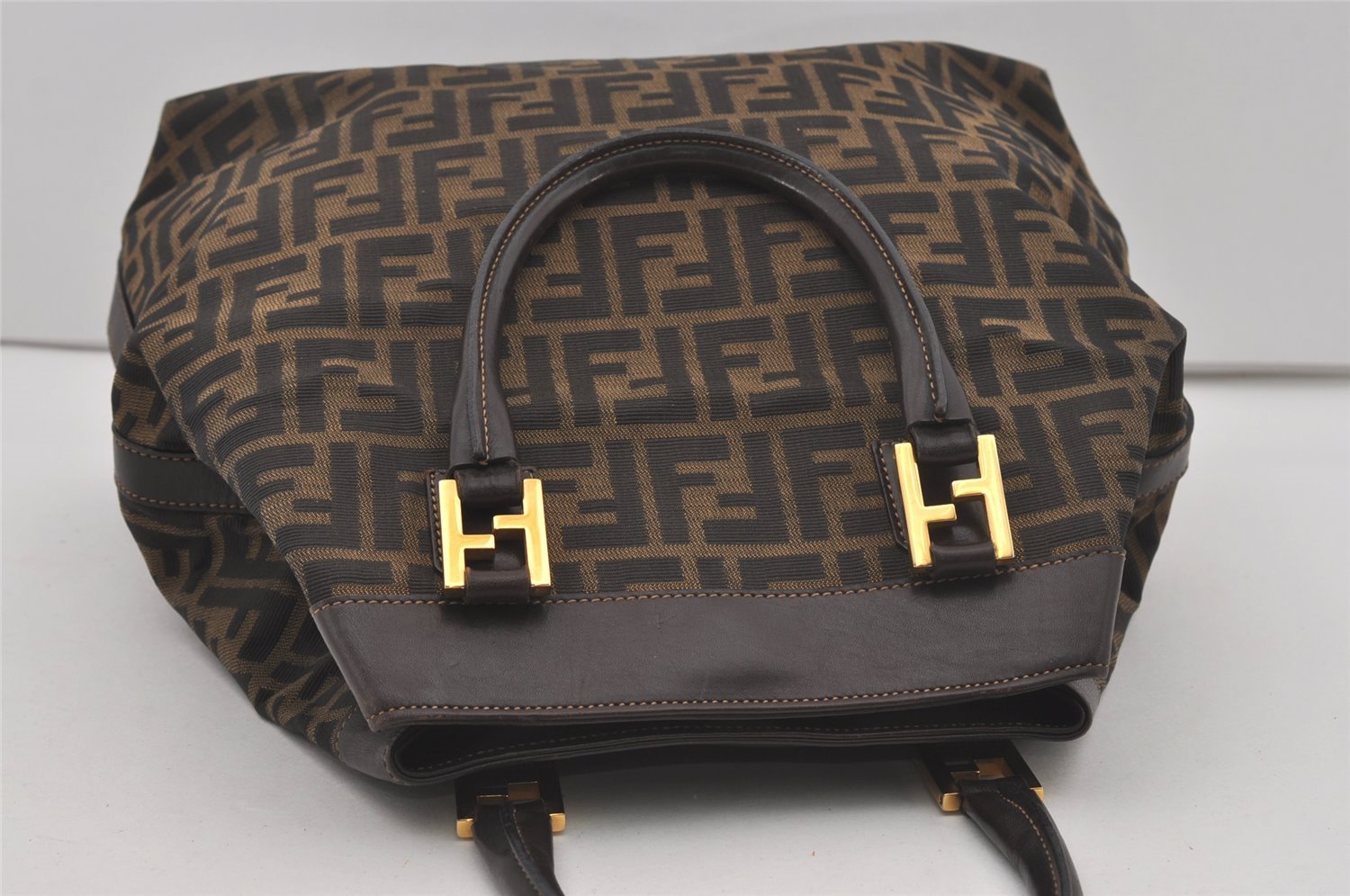 Authentic FENDI Zucca Shoulder Hand Tote Bag Canvas Leather Brown Black 2170I