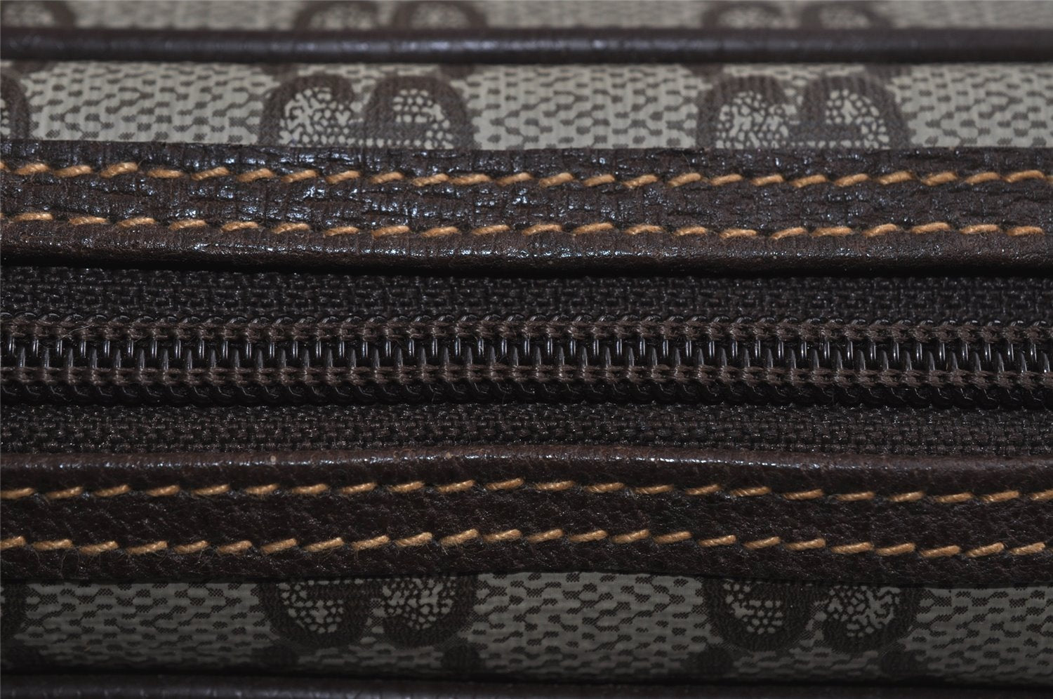 Authentic GUCCI Vintage Clutch Hand Bag Purse GG PVC Leather Brown 2175I