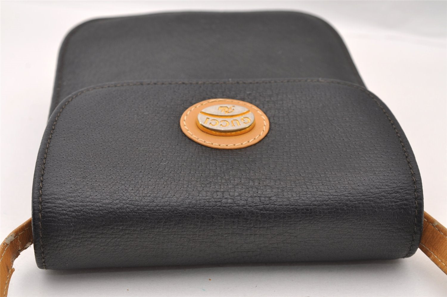 Authentic GUCCI Vintage Shoulder Cross Body Bag Purse Leather Black 2189I