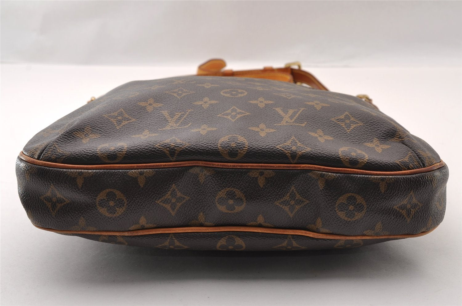 Authentic Louis Vuitton Monogram Odeon MM Shoulder Cross Bag M56389 Junk 2192I