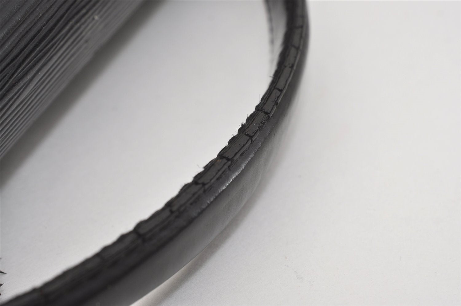 Authentic Louis Vuitton Epi Monceau 2Way Shoulder Hand Bag Black M52122 LV 2193I