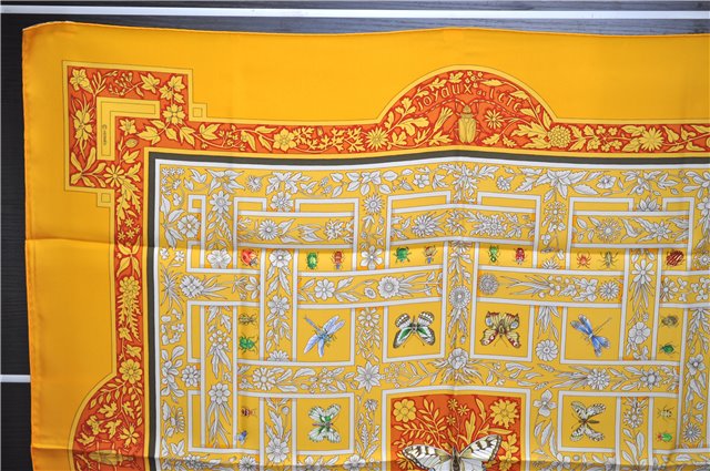 Authentic HERMES Carre 90 Scarf 