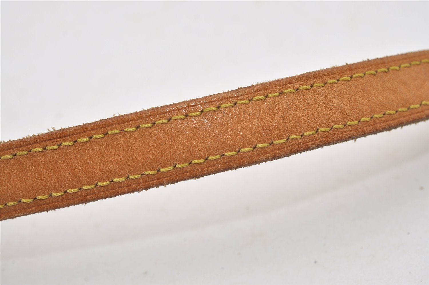 Authentic Louis Vuitton Leather Shoulder Strap Beige 39.8-46.5