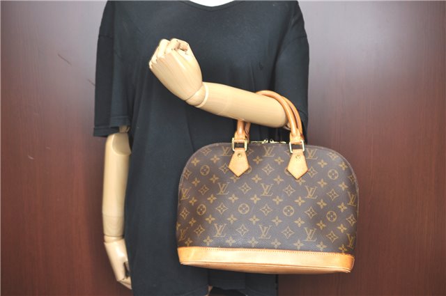Authentic Louis Vuitton Monogram Alma Hand Bag Purse M51130 LV 2205B