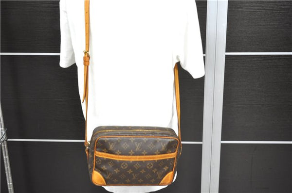 Auth Louis Vuitton Monogram Trocadero 27 Shoulder Cross Body Bag M51274 LV 2205D