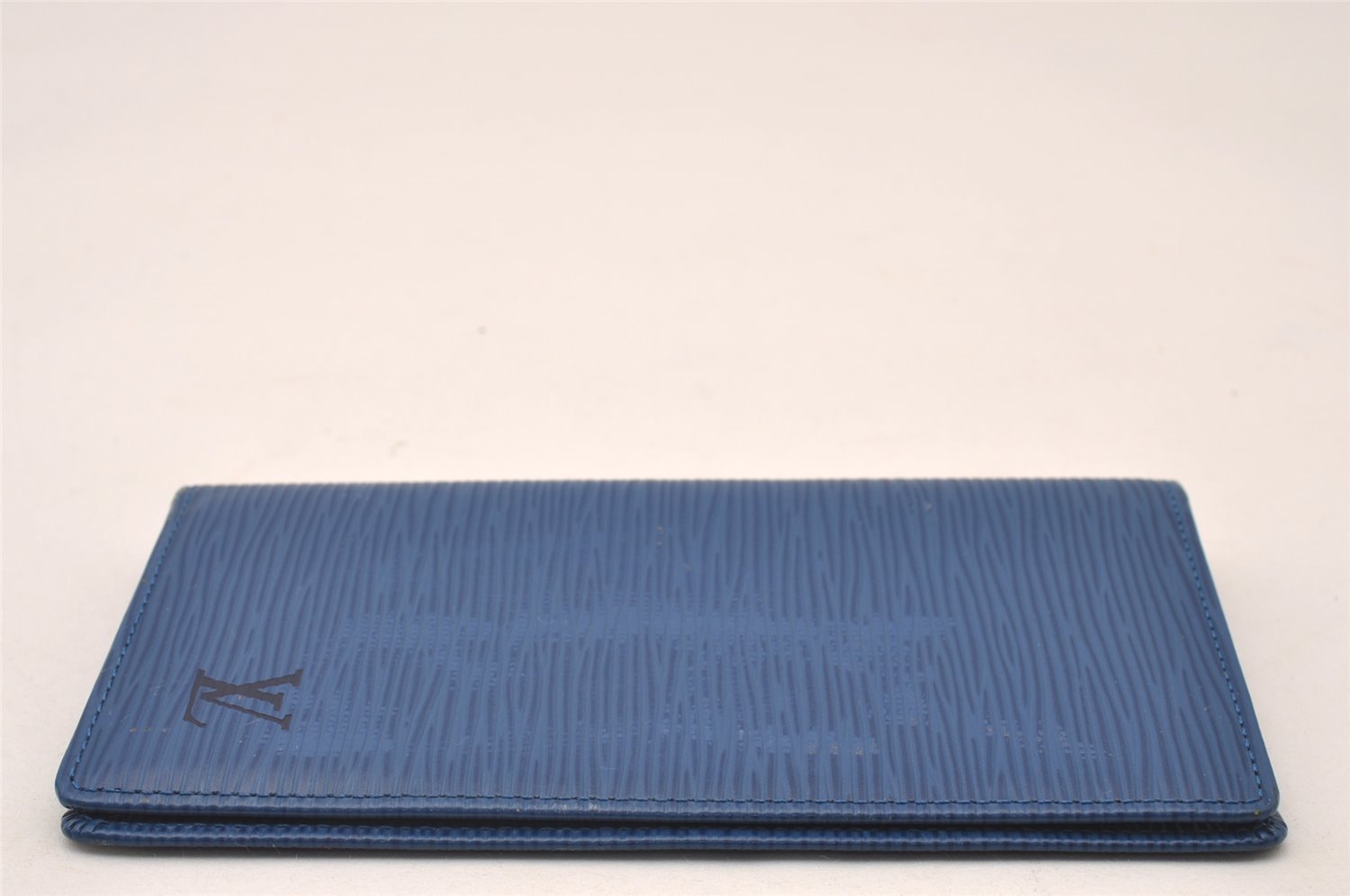 Authentic Louis Vuitton Epi Agenda Posh Notebook Cover Blue R20525 LV 2206I