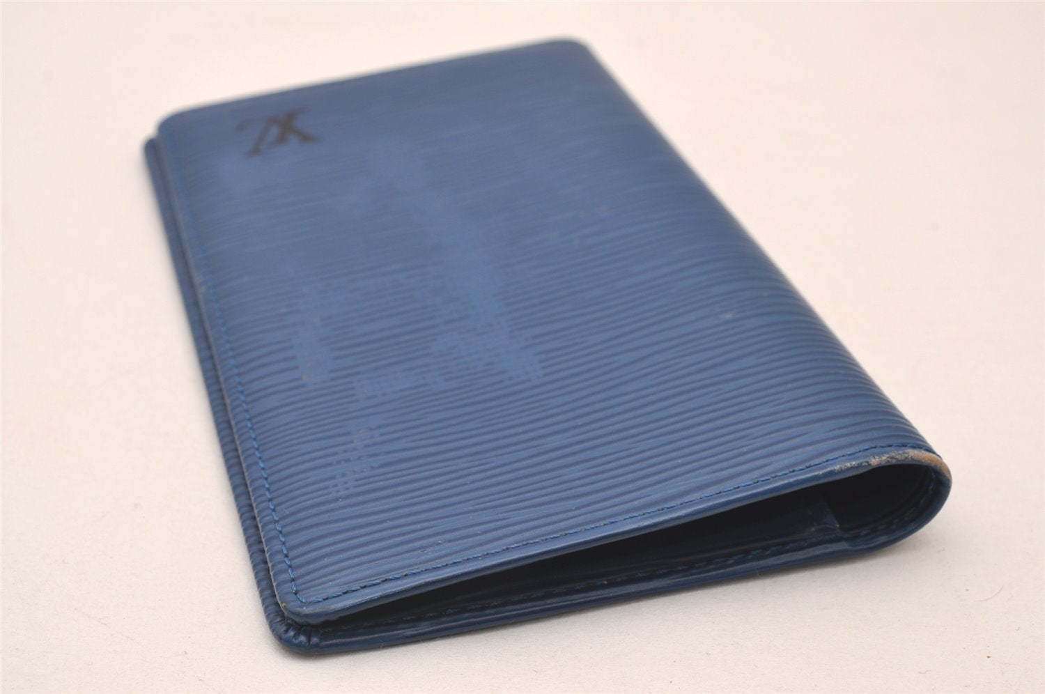 Authentic Louis Vuitton Epi Agenda Posh Notebook Cover Blue R20525 LV 2206I