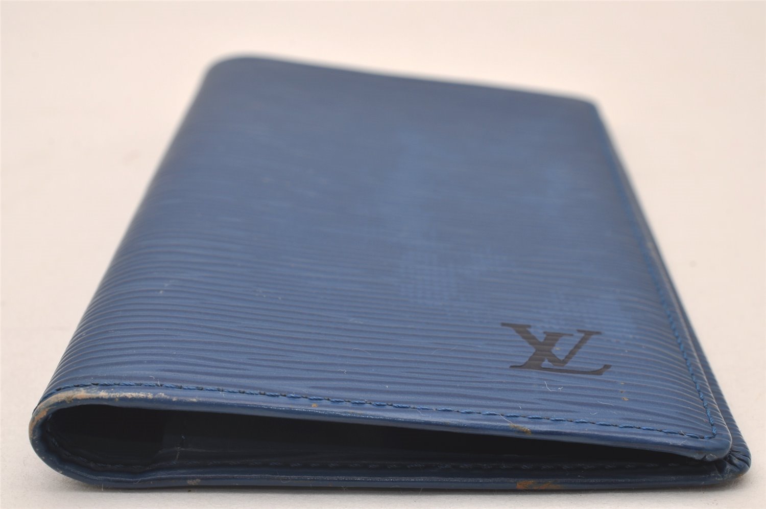 Authentic Louis Vuitton Epi Agenda Posh Notebook Cover Blue R20525 LV 2206I